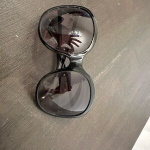 Stylish Black Oversized Sunglasses Ferragamo